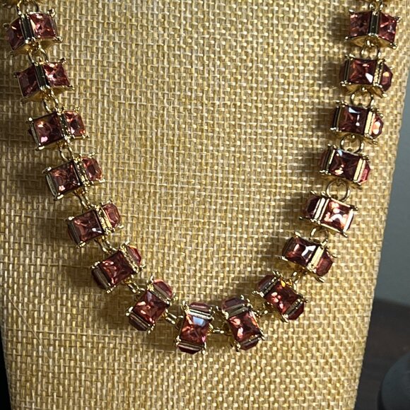 Christian Siriano Mauve Crystal Statement Necklace NWT - Picture 2 of 7